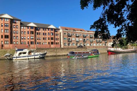 Terry Avenue, York 2 bed apartment for sale