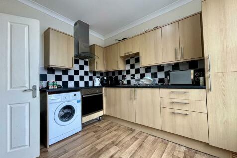 1 bedroom flat for sale