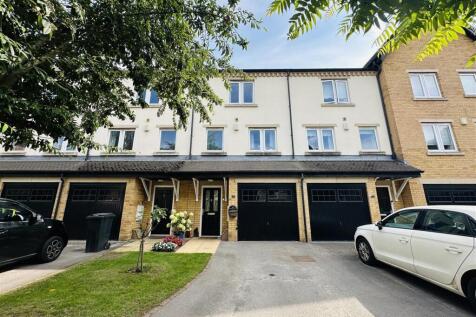 Blue Bridge Lane, York 3 bed townhouse for sale