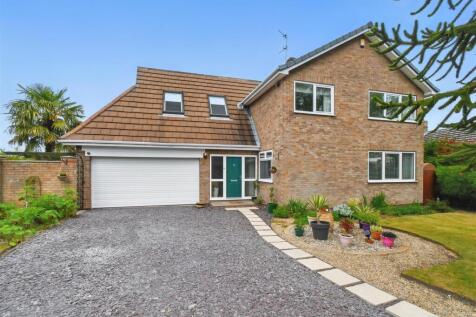 Broadlands, Wheldrake, York 4 bed detached house for sale