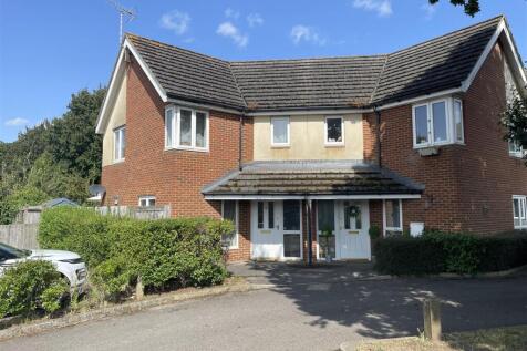 Pages Orchard, Sonning Common Reading... 2 bed semi