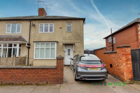 Sandhurst Avenue, Mansfield NG18 3 bed semi