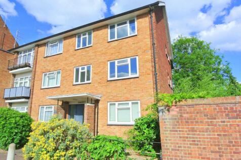 Elmcroft Drive, Ashford TW15 1 bed flat for sale