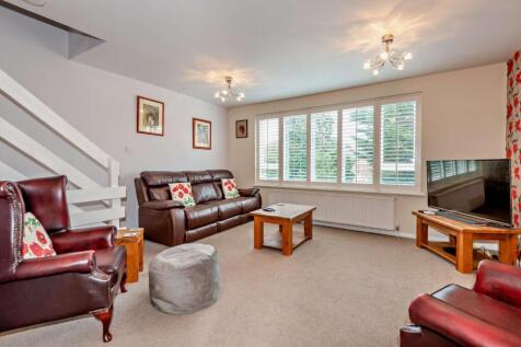 4 bedroom town house for sale