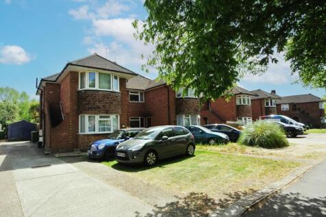 2 bedroom maisonette for sale