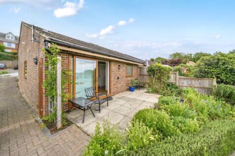 2 bedroom semi-detached bungalow for sale