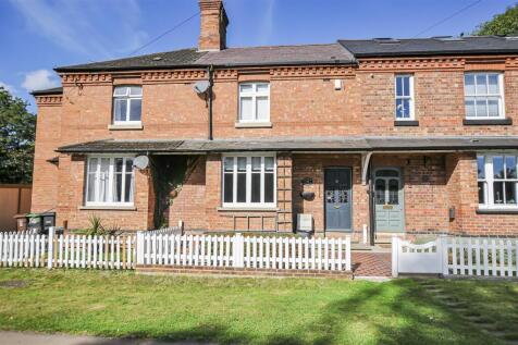 2 Railway Cottages, Station Road... 2 bed cottage for sale