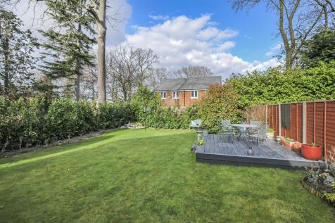 Ashridge Drive, Bricket Wood, St. Albans 3 bed house for sale