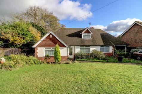 Plomer Green Lane, High Wycombe HP13 3 bed bungalow for sale