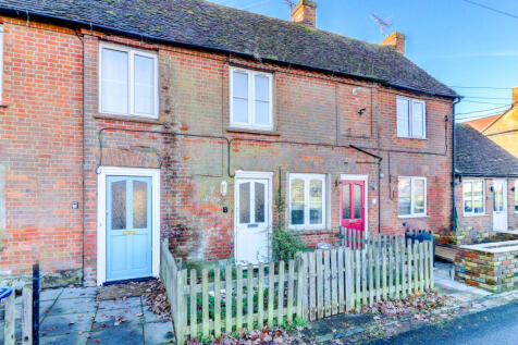 The Common, High Wycombe HP14 3 bed terraced house for sale