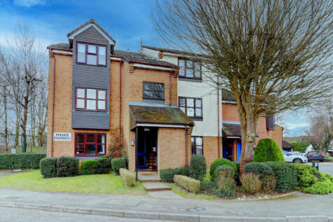 Bartholomew Tipping Way, High Wycombe... 2 bed apartment for sale