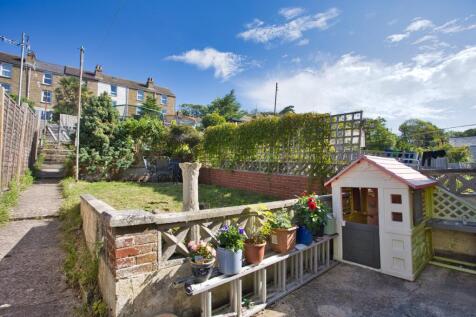 Winchelsea Street, Dover, CT17 2 bed terraced house for sale