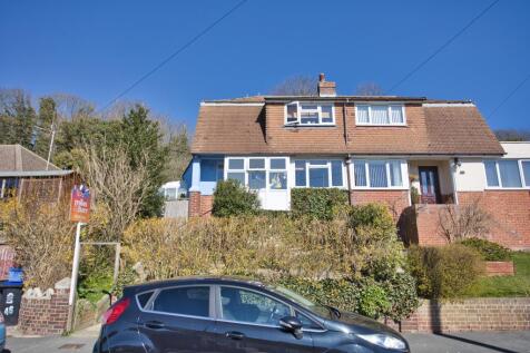 2 bedroom semi-detached house for sale