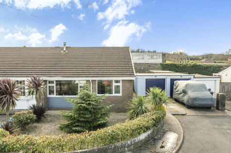 2 bedroom semi-detached bungalow for sale