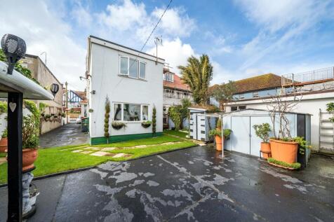 9 bedroom semi-detached house for sale