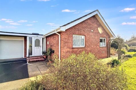 2 bedroom detached bungalow for sale