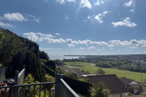 4 bedroom detached bungalow for sale