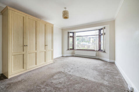 4 bedroom detached bungalow for sale
