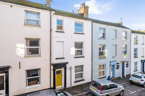 4 bedroom terraced house for sale