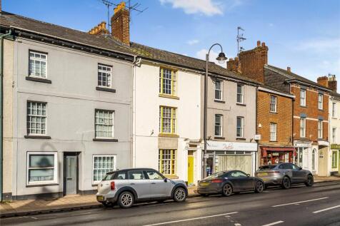 4 bedroom terraced house for sale