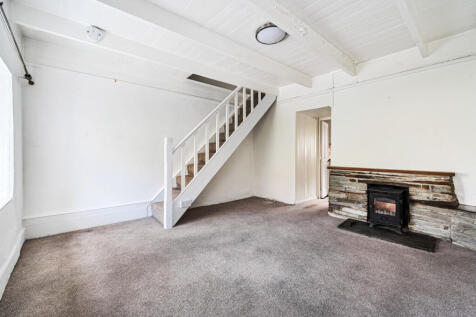 2 bedroom cottage for sale