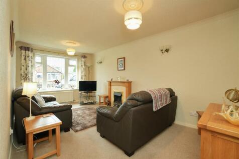 Woodlands Avenue, Wigginton, York 2 bed semi