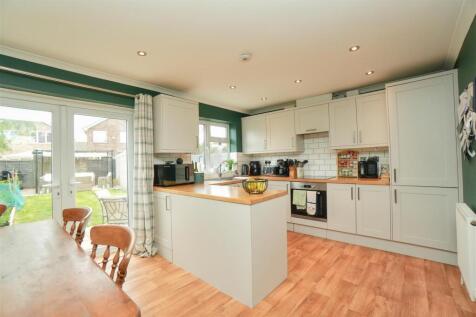 Meadow Lane, Haxby, York 3 bed detached house for sale