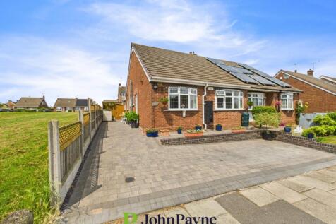 Haddon End, Styvechale, Coventry, CV3 2 bed bungalow for sale