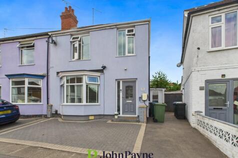 3 bedroom end of terrace house for sale
