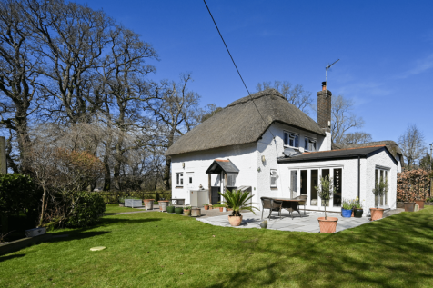 Hyde Lane, Stuckton, Fordingbridge, SP6 2 bed cottage for sale
