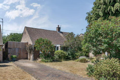 Beanhill Road, Ducklington, Witney 3 bed detached house for sale