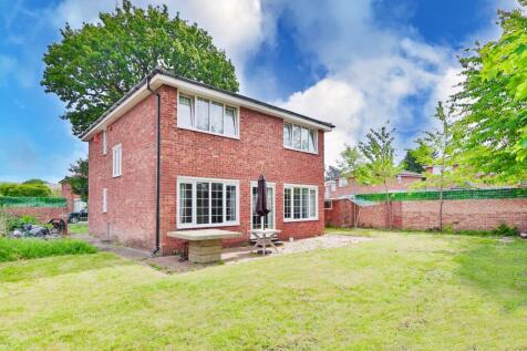 Maria Theresa Close, New Malden 4 bed detached house for sale
