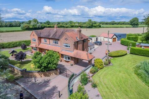 Maesbrook, Oswestry 4 bed detached house for sale