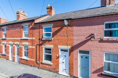 Albert Road, Oswestry 2 bed terraced house for sale