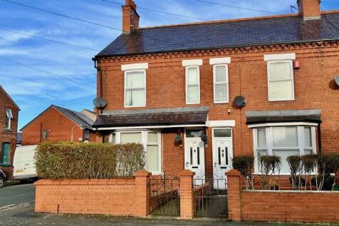 Smithfield Road, Wrexham 3 bed end of terrace house for sale