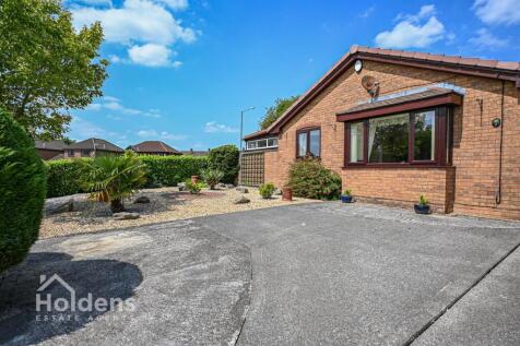 3 bedroom detached bungalow for sale