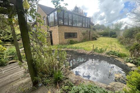 4 bedroom detached bungalow for sale