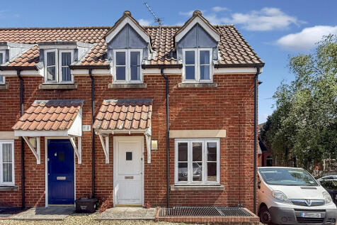 Edward Street, Westbury 2 bed mews for sale