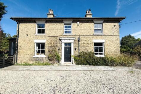 5 bedroom detached house for sale