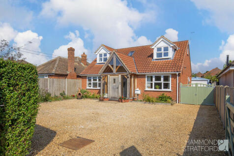 New Road, Hethersett 5 bed detached house for sale