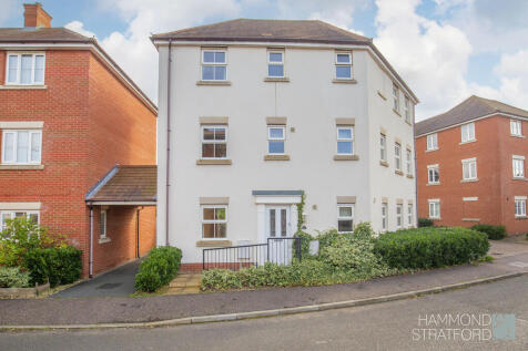 Clematis Way, Wymondham 4 bed detached house for sale