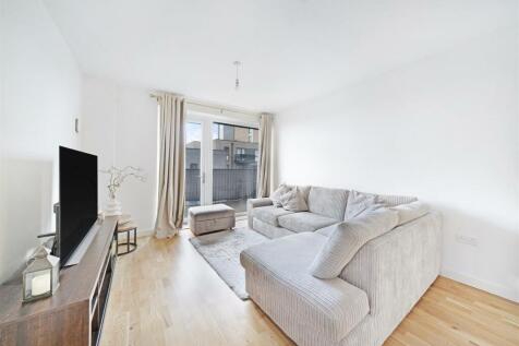 Hampden Road, London N8 2 bed apartment for sale