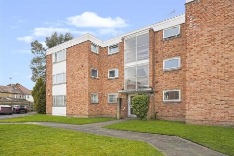 Pymmes Green Road, London N11 2 bed apartment for sale