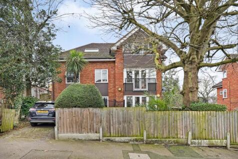 Hillfield Avenue, London N8 2 bed flat for sale