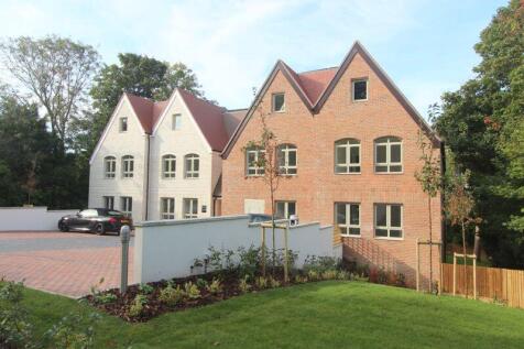 Hillview Place, Higher Drive, Purley 3 bed apartment for sale