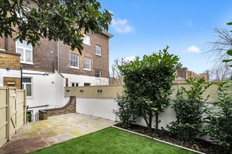 Camden Road, Camden 2 bed apartment for sale