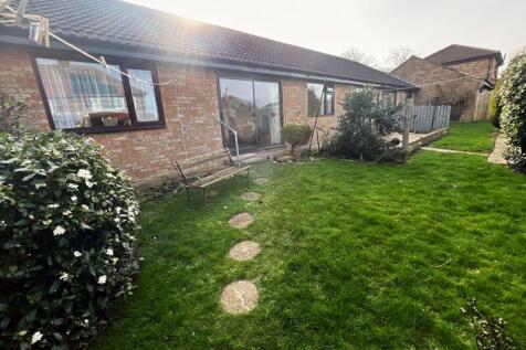 2 bedroom bungalow for sale