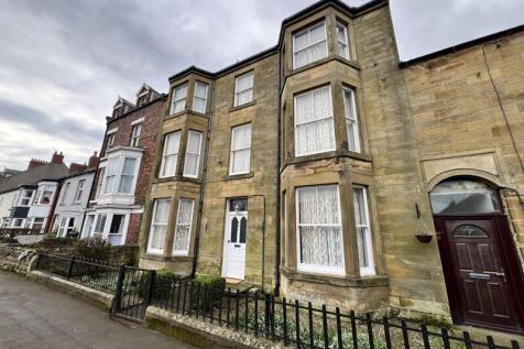 6 bedroom house for sale