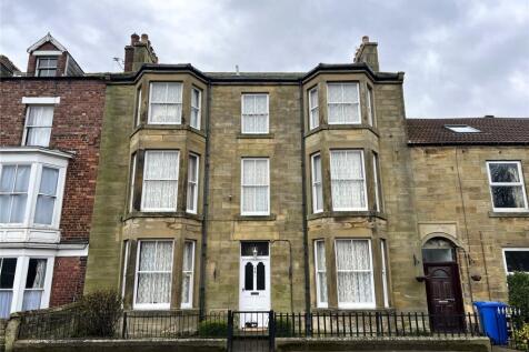 6 bedroom terraced house for sale