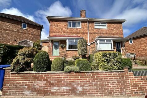 2 bedroom semi-detached house for sale